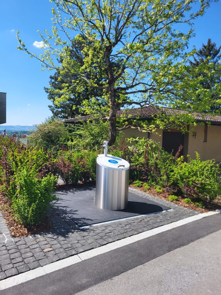 Baléro Einwurfsäule – Villiger Entsorgungssysteme AG