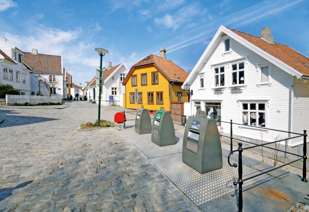 Lugano Einwurfsäule – Villiger Entsorgungssysteme AG