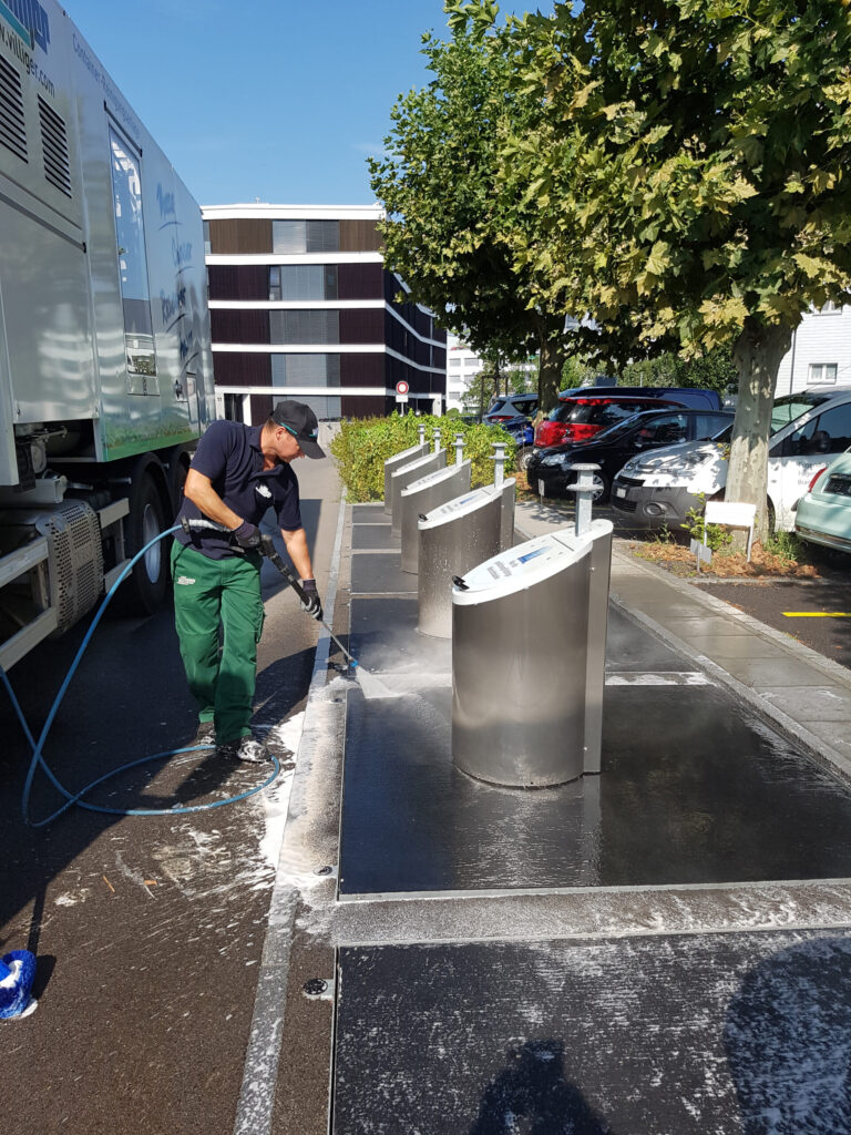 Mobile Reinigungsanlage, Fahrzeugtechnik – Villiger Entsorgungssysteme AG